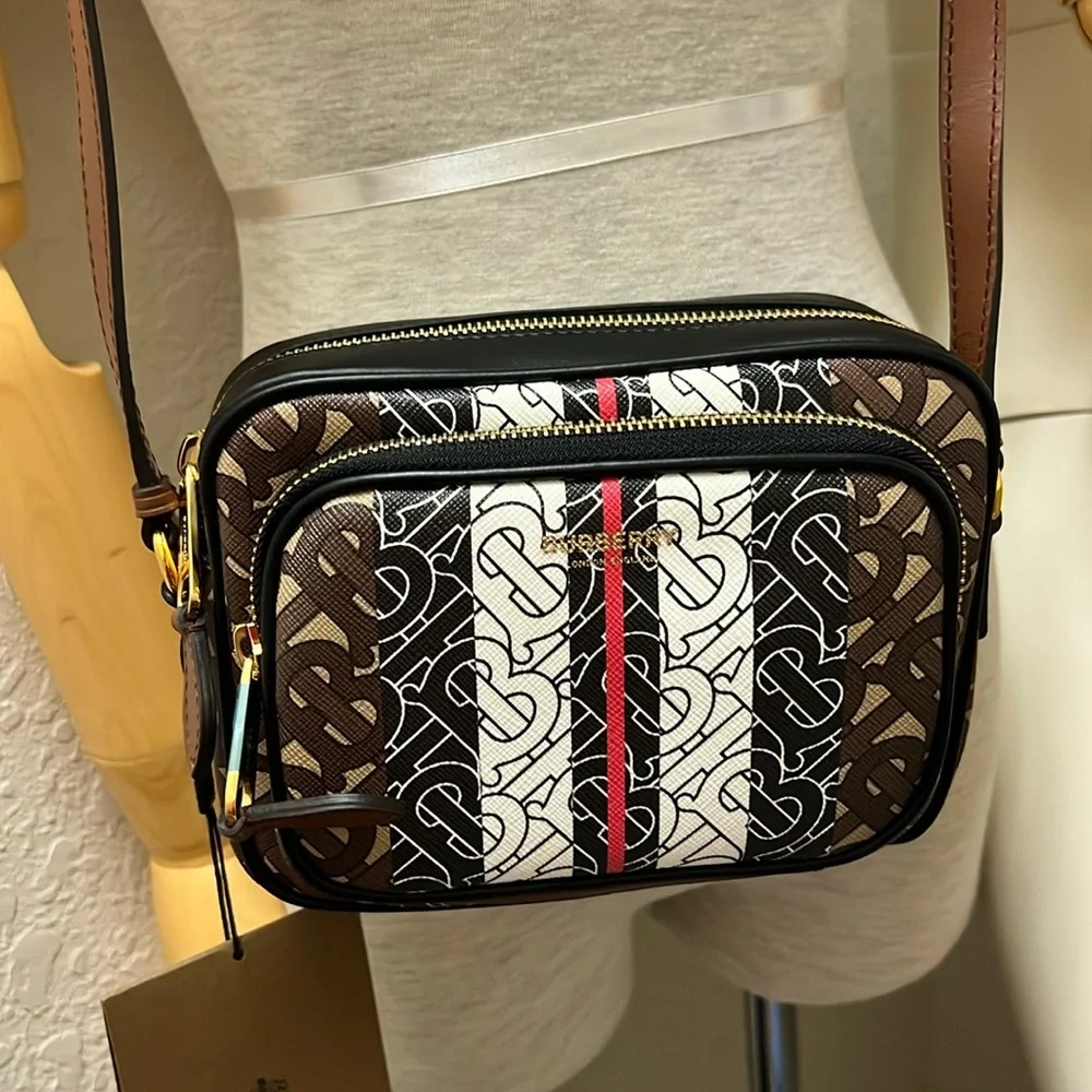🔥🔥🔥Authentic Burberry TB camera bag 💼 - Picture 12 of 15